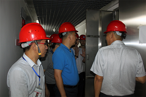 长沙轨道交通集团董事长彭旭峰一行来到公司长沙地铁项目检查指导工作