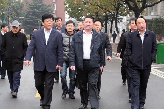 温州市铁路与轨道交通投资集团董事长吴祖联到中铁四局参观考察